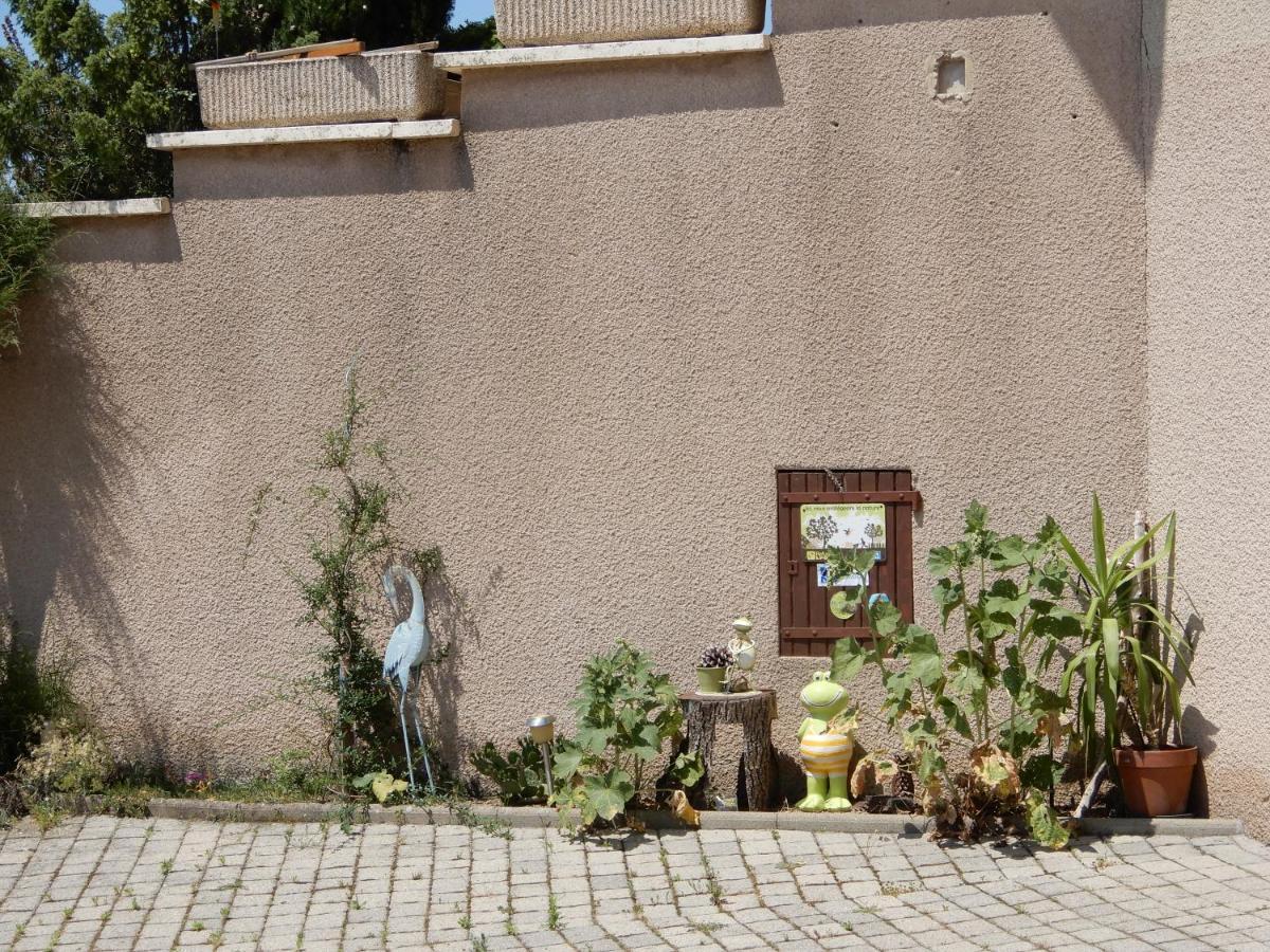 Отель Les Jardins De Caribole Fourneaux  Экстерьер фото